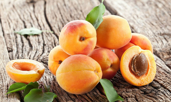 Врачи назвали самый полезный летний фрукт. медицина, здоровье, врач, продукты, питание, фрукты, абрикосы