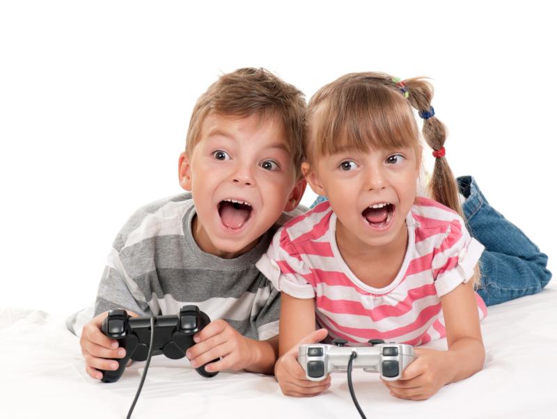 Специалисты не советуют девочкам увлекаться видеоиграми. медицина, здоровье, девочка, видеоигры, общение, психология