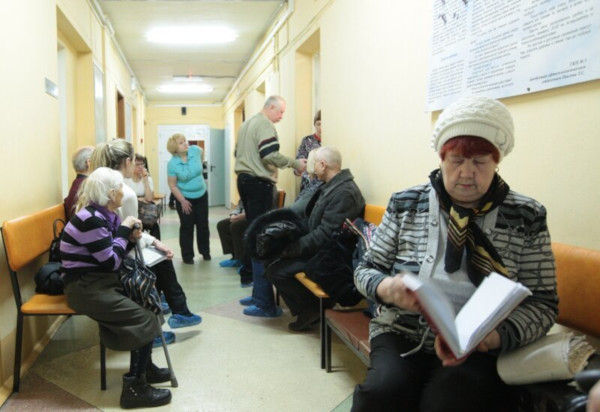 В Самарской области главврач районной больницы собирал «дань» с пенсионеров. медицина, здоровье, врач, больница, пенсионеры, Самарская область