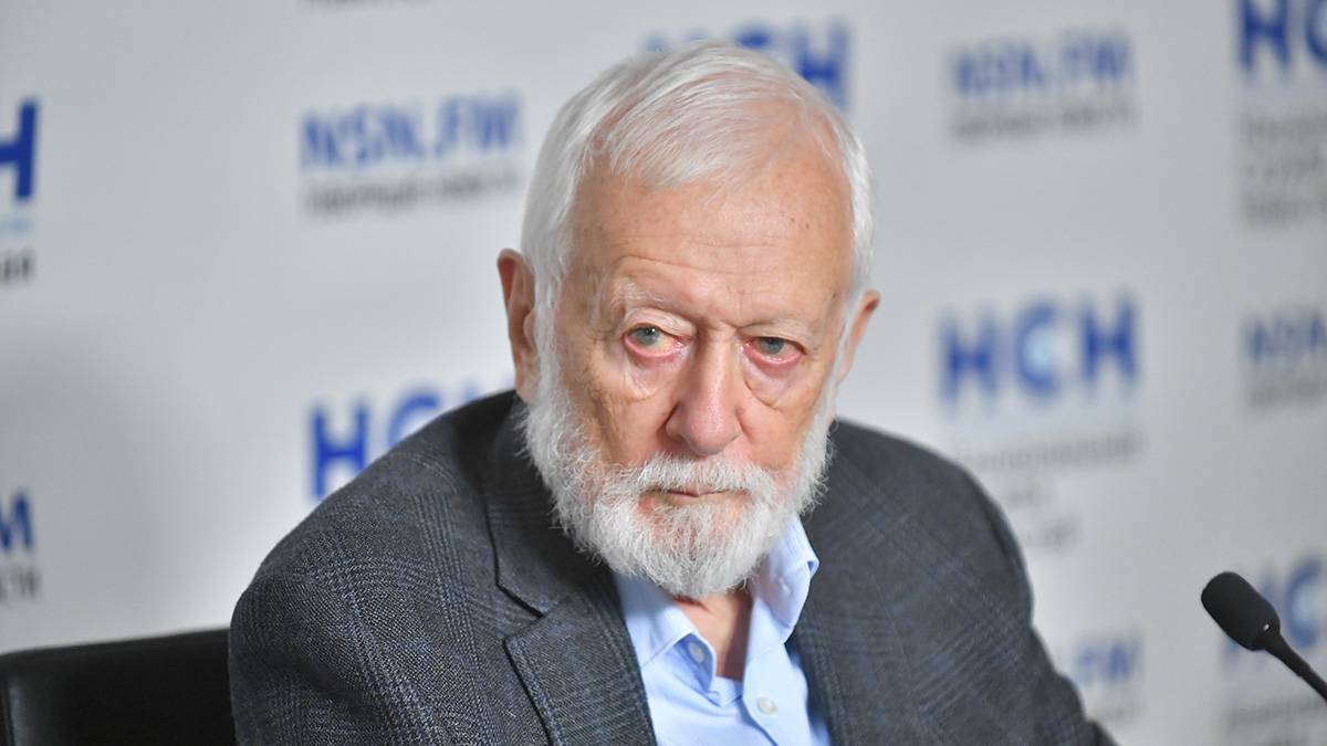 Россиянам надо подождать еще несколько недель.