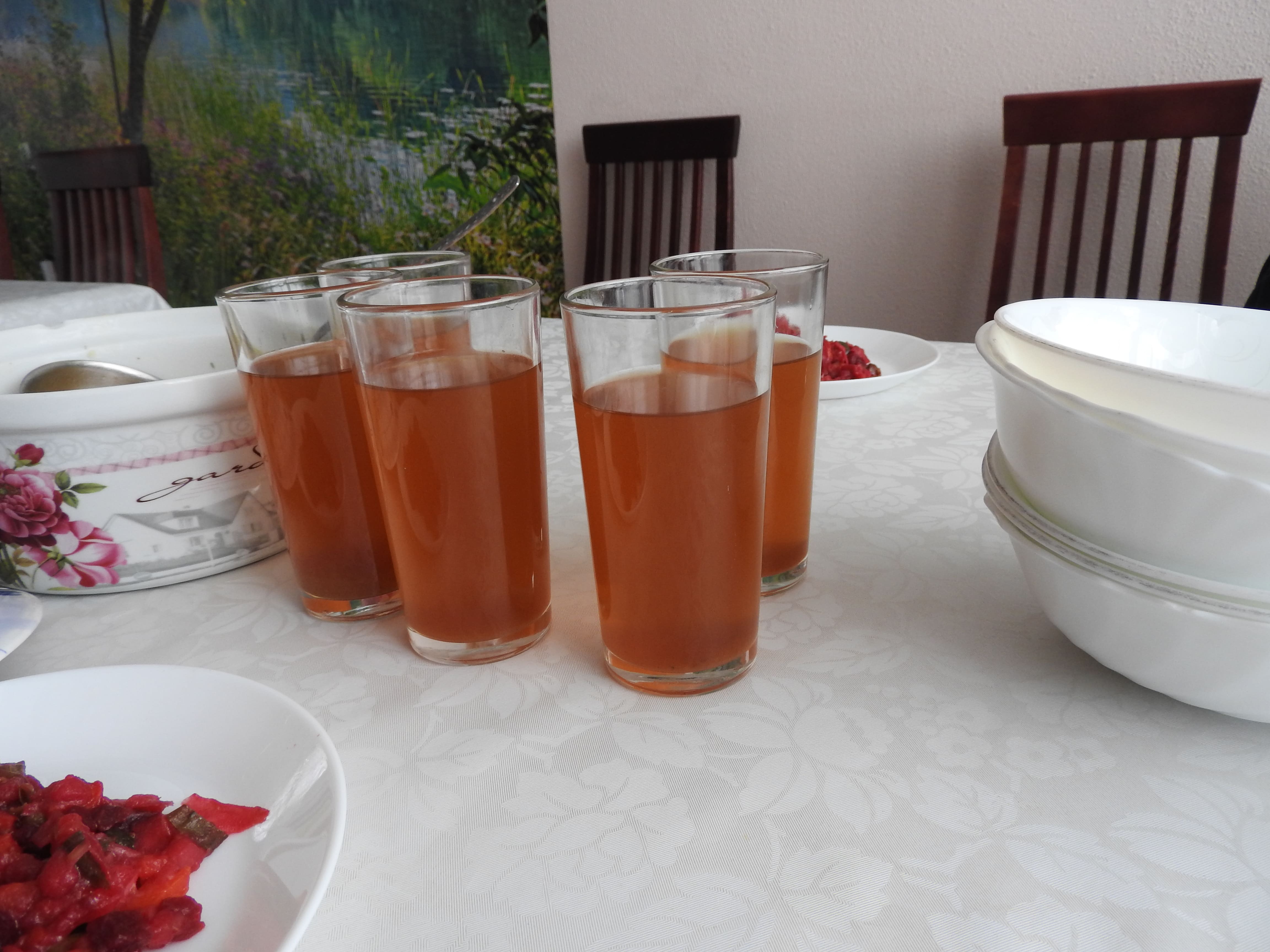 Противоотечный эффект гарантирован: свежие фрукты снимут отеки