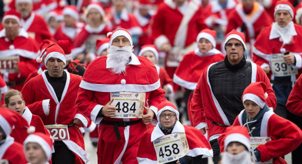 Семь тысяч Санта-Клаусов пробежали по улицам Мадрида. 16720.jpeg