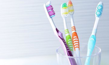 Как правильно выбрать зубную щётку