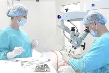 Онколог Басанов: рак горла провоцирует кашель во время еды