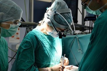 Гигантскую опухоль на позвоночнике прооперировали кубанские врачи