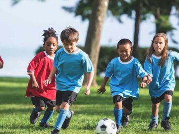 7 Причин, по которым ваш ребенок должен заниматься спортом