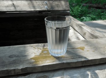 Врач Тен: большую часть воды нужно выпить до 17 часов