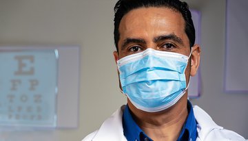 Эндокринолог Урбанова предупредила мужчин: увеличение груди может указывать на рак