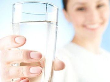 Как пить воду правильно и сколько нужно пить воды в день?