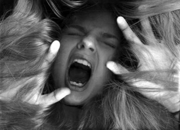 Conversation: мат помогает снять боль