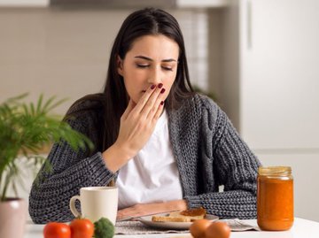 4 серьезные причины, заставляющие человека объедаться