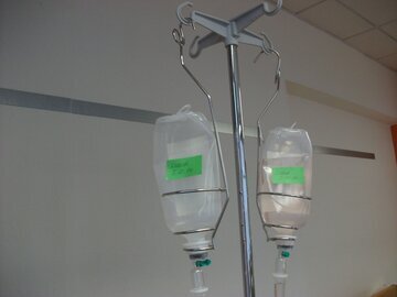 Гепатолог Дианова: капельницы нельзя ставить «для очистки от токсинов»