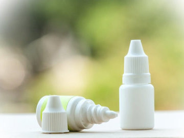 Врачи рассказали, почему из аптечки надо выкинуть капли в нос