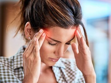 Невролог раскрыл новый источник головной боли