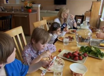 Семья из США бросила дочь-украинку, скрывшую свой реальный возраст