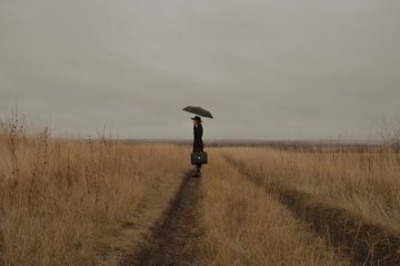 Врач Бережанский перечислил способы, которые помогают справиться с весенней депрессией