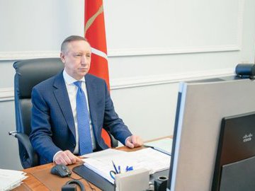 Перенос сроков, разрушение зданий и работа "на словах": за какие "заслуги" Беглова могут лишить госнаград
