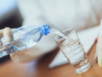 Бутилированная вода: пить или не пить