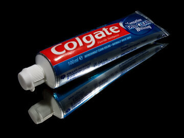 Эксперт Урванцева: пасту с углем нельзя использовать ежедневно