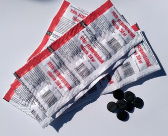 Врач Майорова: активированный уголь защитит от алкогольного отравления