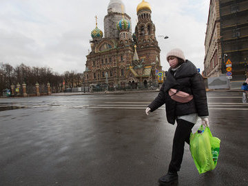 Лисовец, спустись на землю: петербуржцы возмущены рапортом комздрава об улучшении ситуации с ковид