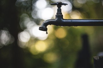 Ученые перечислили действенные способы справиться с жарой