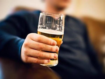 Исследователи выяснили, как алкогольные напитки влияют на аллергиков