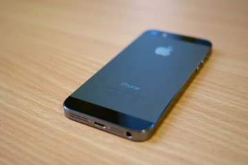 Врач Уайз: бесцельное использование смартфона указывает на депрессию