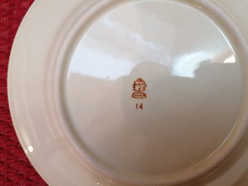 Врач Берг: гвоздичная вода снимает ночную тягу к еде