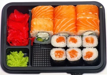 Диетолог Парецкая запретила есть роллы два дня