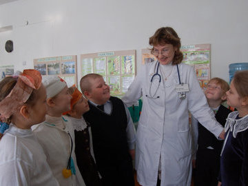 Школьные медсестры будут проверять учащихся на вредные привычки