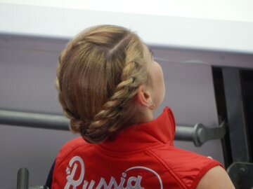 Трихолог Егорова: в выпадении волос виноваты гормоны