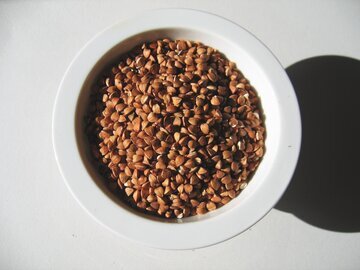 Диетолог Кованова: рис и гречка помогут похудеть после праздников