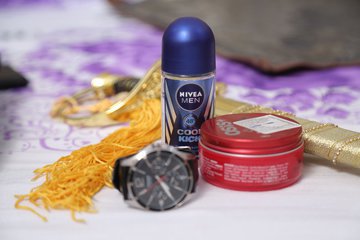 Косметолог Ковалева: дезодорант и ополаскиватель для рта снижают либидо