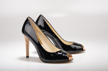 Врач Скляр: каблуки выше 4 см искривляют позвоночник