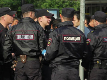 Петербургские школьники избили и ограбили врача