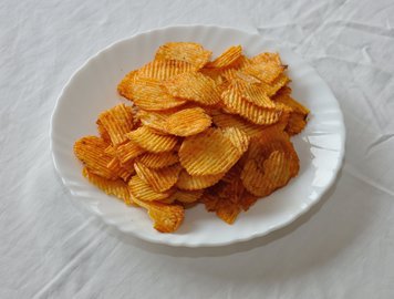 Врач Кициева разрешила 20% рациона выделить «вредным» продуктам