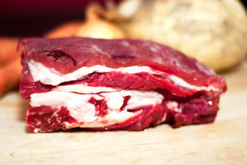 Диетолог Байчорова: телятина и говядина дарят энергию пожилым людям