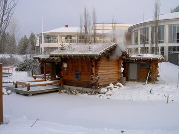 Врач Самойлова: ныряние в сугроб после бани вредит сердцу