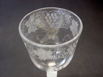 Терапевт Чернышова запретила лечить простуду алкоголем