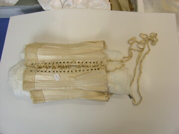 Врач Сысоева: частое ношение корсетов вредит пищеварению