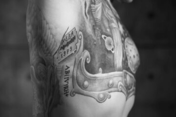 Врач Кондрахин: татуировки повышают риск онкологии