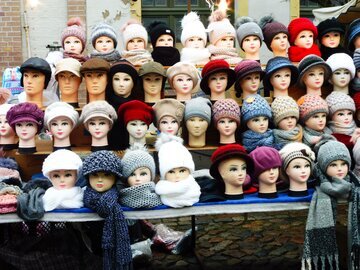 Врач Болибок: отказ от шапки зимой повреждает волосы