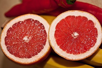 Онколог Магомедова рекомендует включить в рацион грейпфруты для профилактики рака