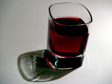 Психиатр Исаев: месяц без алкоголя определит зависимость