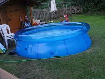 Акушер Сурсяков запретил рожать дома в бассейне