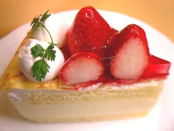 Терапевт Махова: стресс усиливает тягу к сладкому