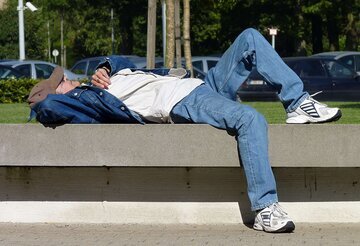 Сомнолог Кудинов: апноэ вызывает усталость после 8-часового сна