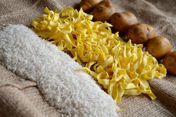 Диетологи Янулевич и Сасс: удалить мышьяк из риса можно пропариванием и мытьем