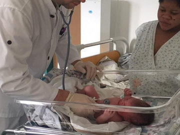 Врачи из Балашихи приняли роды у гражданки Нигерии с тяжелой патологией